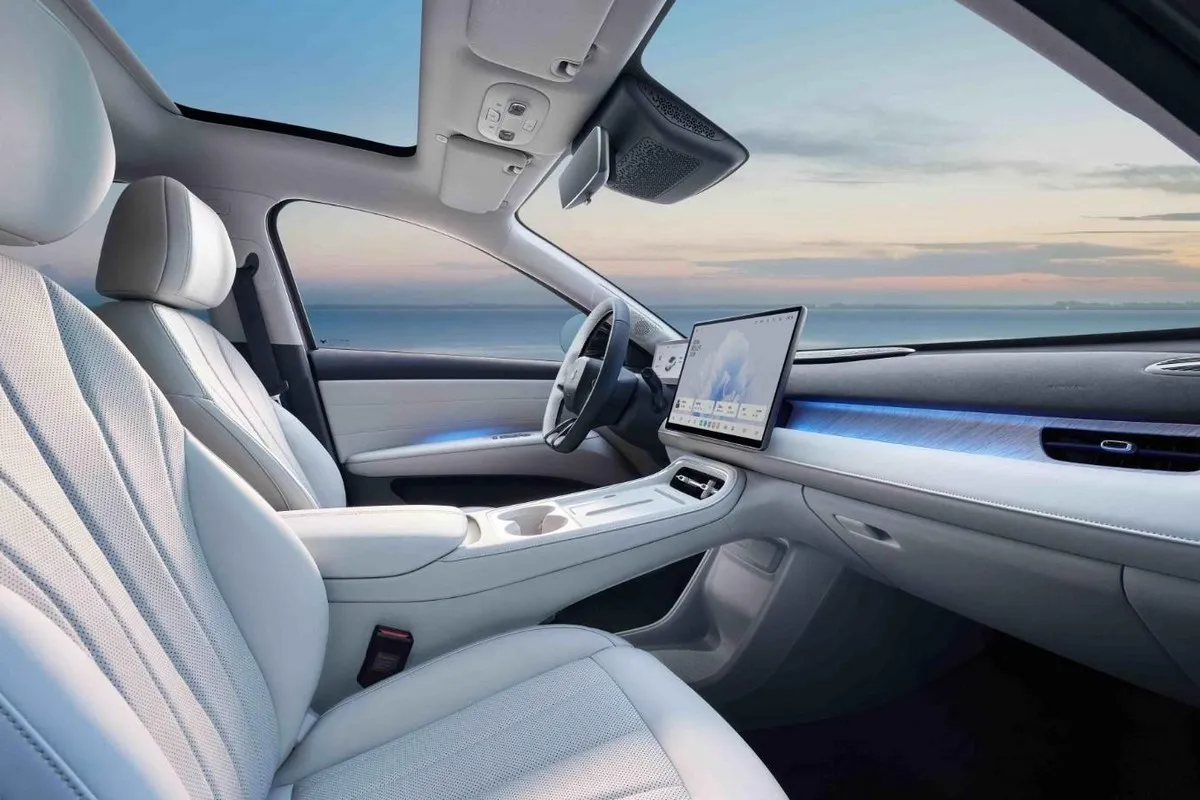 Arcfox S3: Large Electric Sedan from BAIC from $10,100 — photo 5