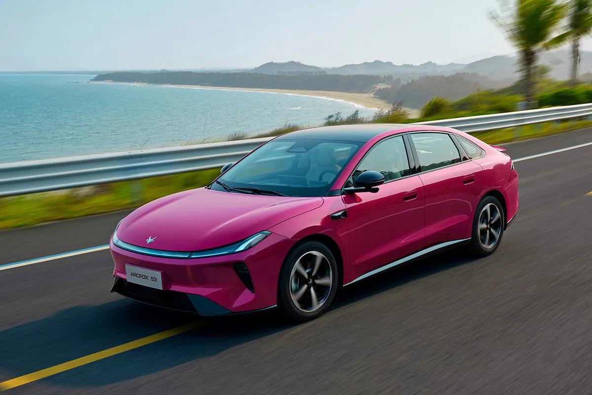 Arcfox S3: Large Electric Sedan from BAIC from $10,100 — photo 6