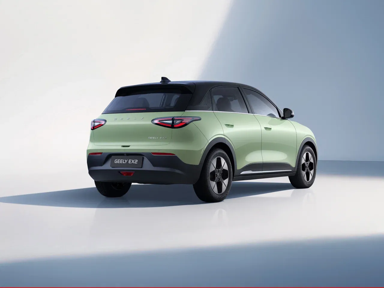 Geely Buys Ford's Almussafes Plant to Build EVs for Both Brands — photo 4