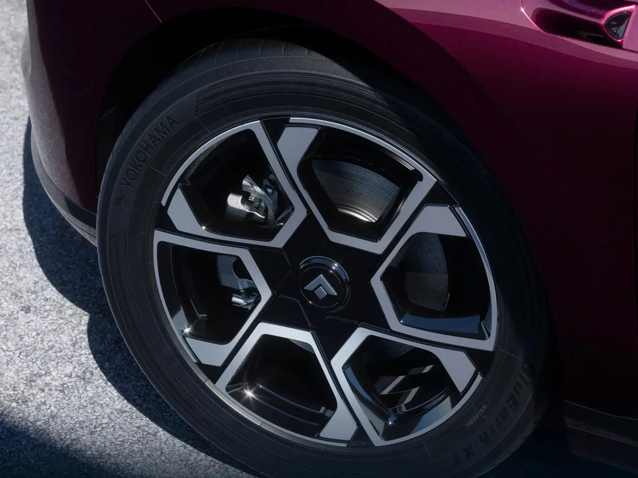 Hyptec S600: GAC's Premium Sedan with EREV and Pure EV Options — photo 12