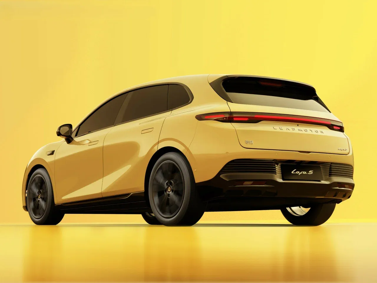 leapmotor B05 — photo 14