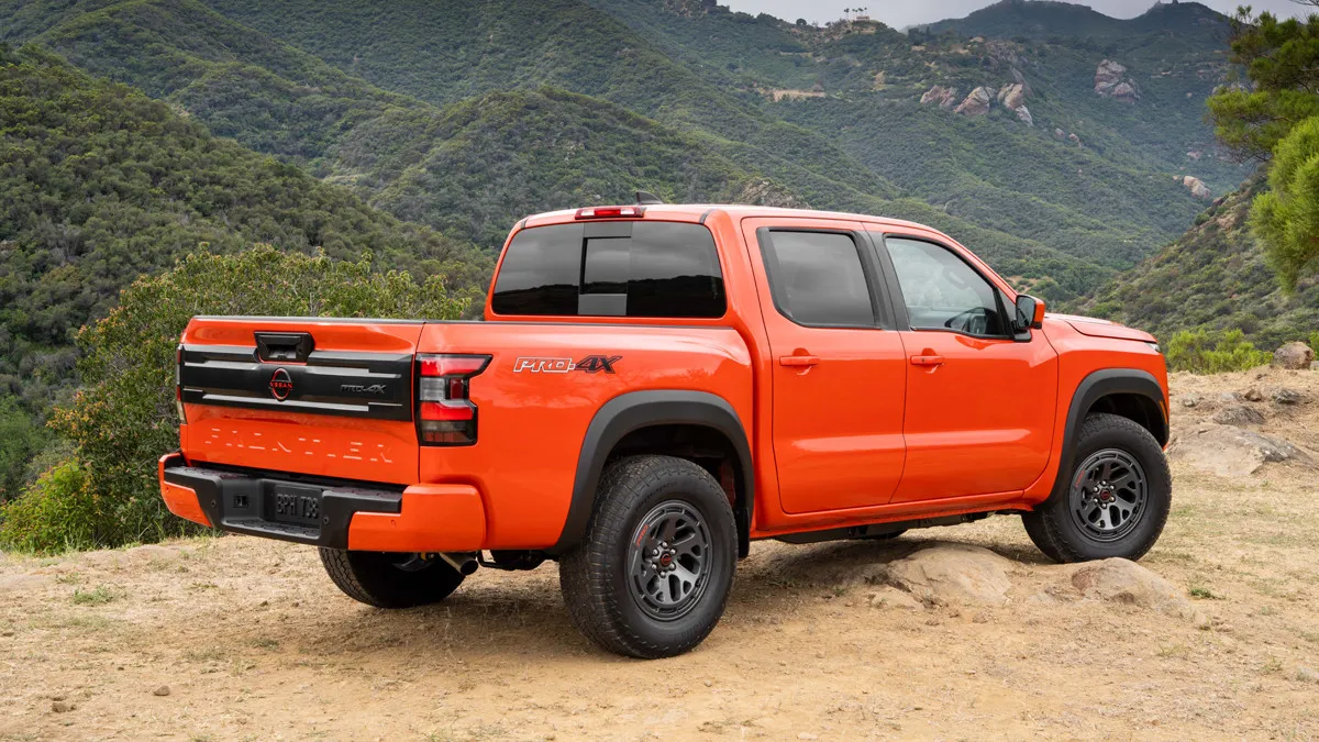 Nissan's Pickup Lineup: Six Names, Four Markets, Two Platforms — photo 2