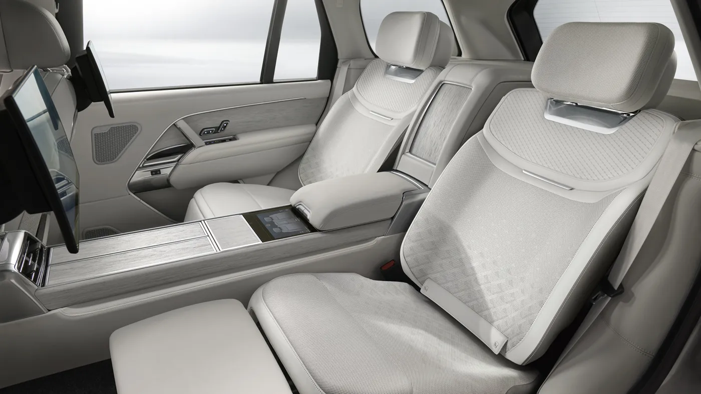 land-rover Range Rover SV Ultra — photo 12